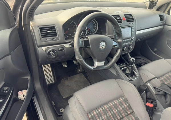 Volkswagen Golf cena 25900 przebieg: 216199, rok produkcji 2005 z Wronki małe 121